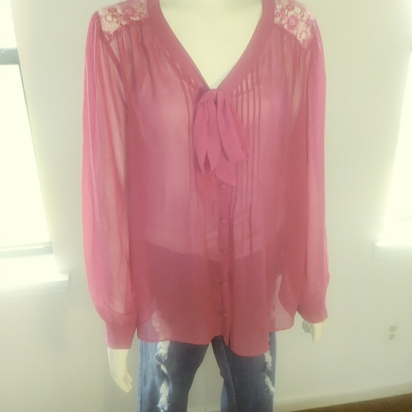 Forever 21 Tops - Forever 21 - Pink Top